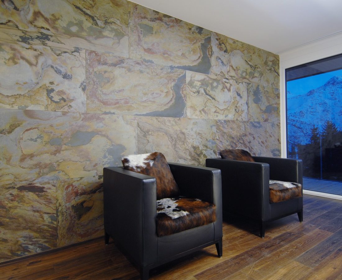 Skinrock Mother Earth wall cover with mountain view window two chairs (14) Groß